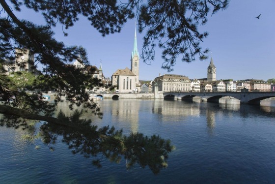 A grassroots committee is calling for all adults in Switzerland to receive an unconditional income of 2,500 Swiss francs ($2,800) per month from the s...