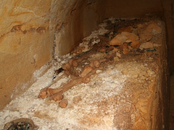 Image: Etruscan skeleton