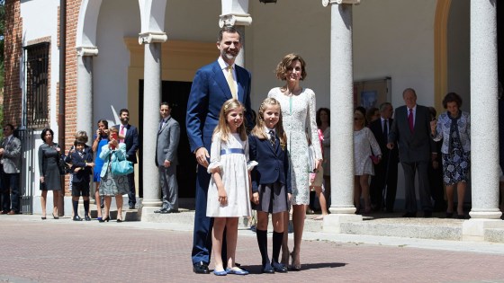 Rey Felipe VI de España, Princesa Leonor de España, Princesa Sofía de España, Reina Letizia de España en la iglesia Asunción de Nuestra Señora