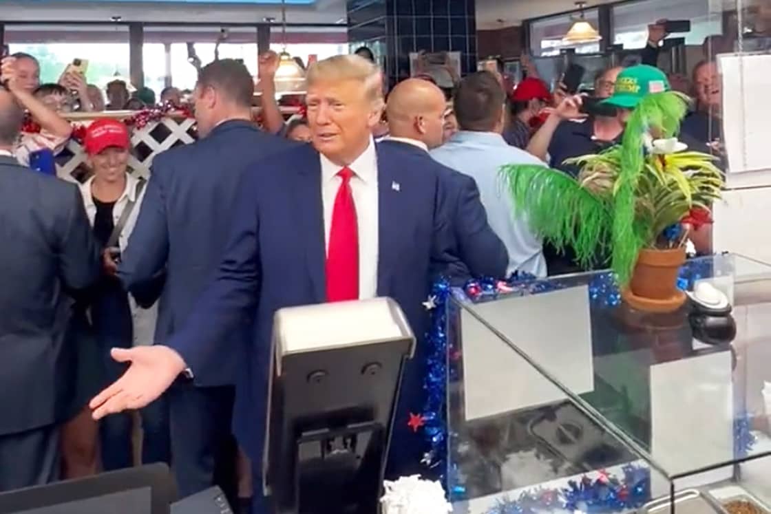Man of the people [not]: Donald Trump asks ‘what the hell is a Blizzard’ at Dairy Queen campaign stop in Iowa (nbcnews.com)
