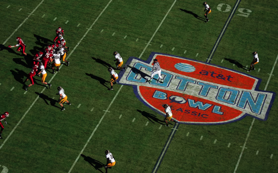 AT&T Cotton Bowl - Missouri v Arkansas