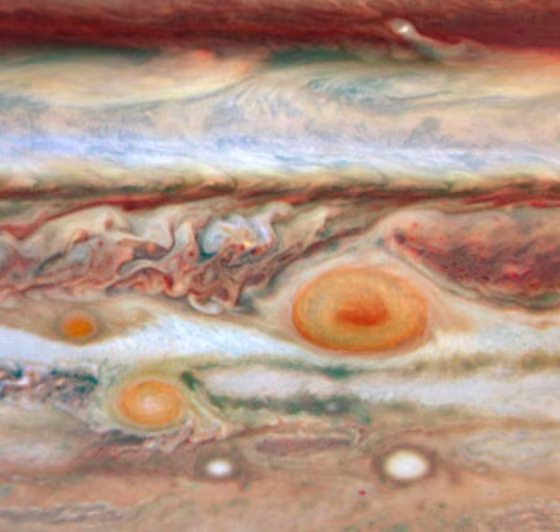 Image: Jupiter's red spot