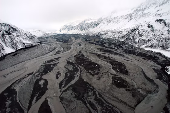 Image: Drift River Valley floods and is covered with tephra deposits (ash) from the eruption of the Mount Redoubt