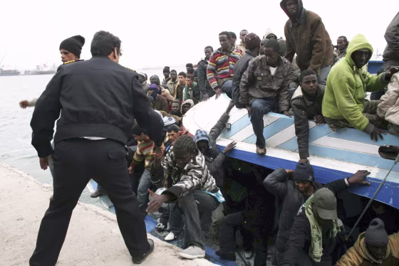 Image: African migrants landing in Libya