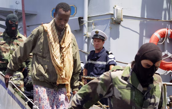 (2)KENYA-FRANCE-SOMALI PIRATE SUSPECTS-HANDOVER