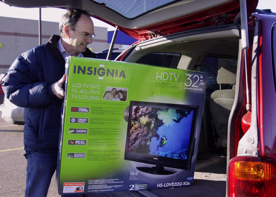 Image: Holiday shopper Larry Senalik