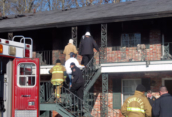 Image: Apartment fire in where nine people were killed
