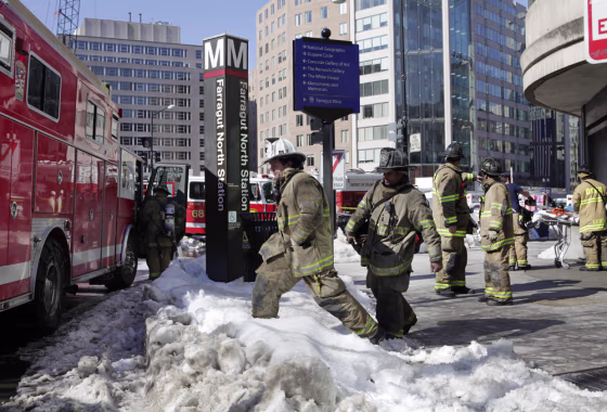 Image: subway car derailment
