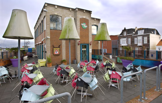 Image: Coffeeshop Checkpoint