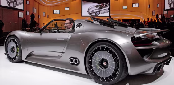 Image: PORSCHE CARS NORTH AMERICA MICHAEL MACHT