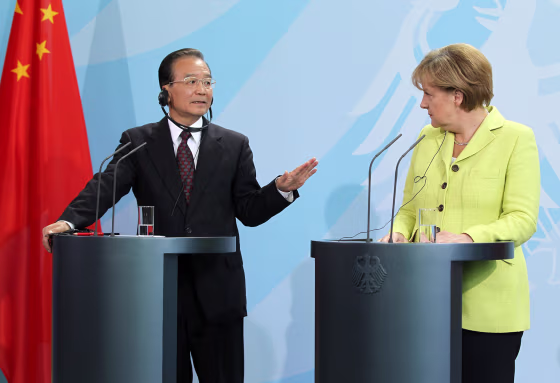 Image: German Chancellor Angela Merkel and Chinese Premier Wen Jiabao