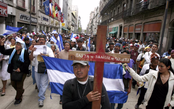 Image: Protest in Mexico against violence toward migrants