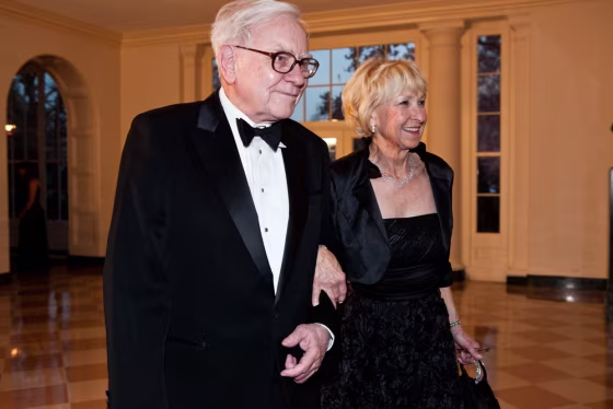 Image: Guests Arrive For White House State Dinner For UK Prime Minister Cameron