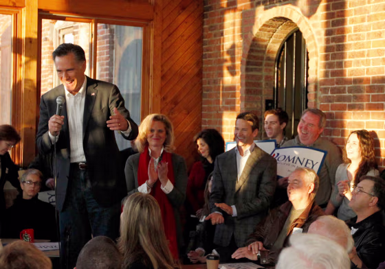 Image: Mitt Romney campaigns in Muscatine, Iowa.