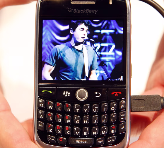 Image: BlackBerry Curve 8900