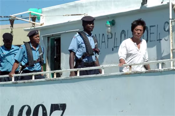 KENYA SURVIVING THE PIRATES