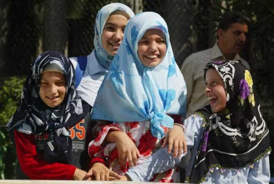 TURKEY HEAD SCARVES