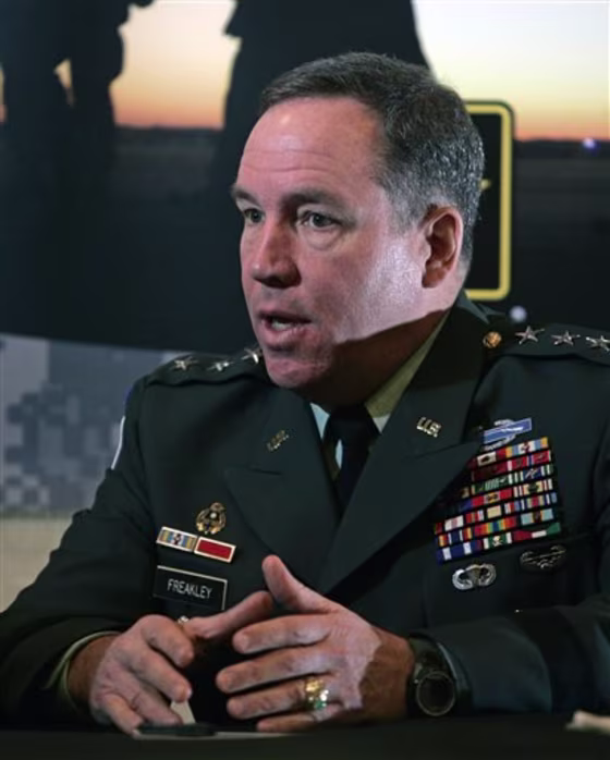 Pentagon Social Networking