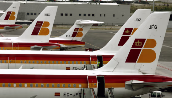 Image: Spanish carrier Iberia's planes on the tarmac in Madrid Barajas airport