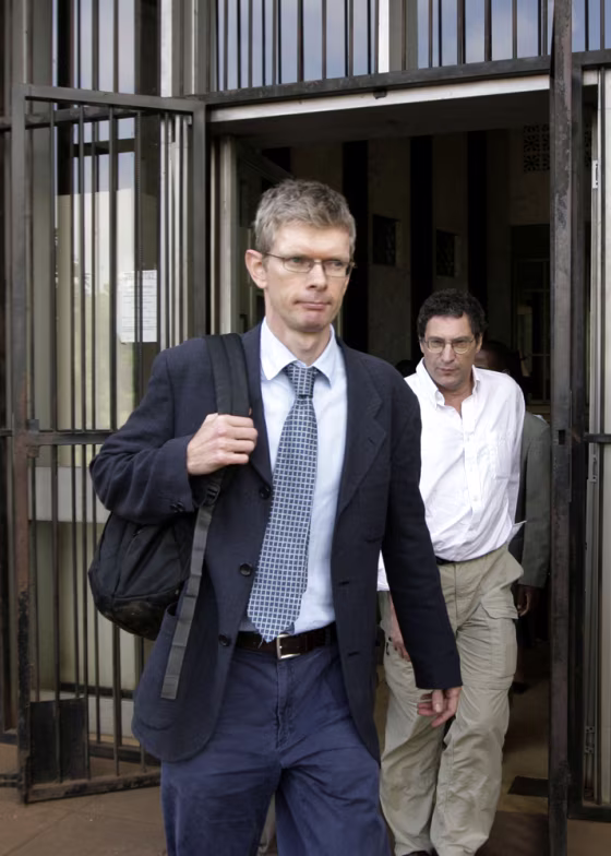 Image: Barry Bearak and Stephen Bevan leave jail