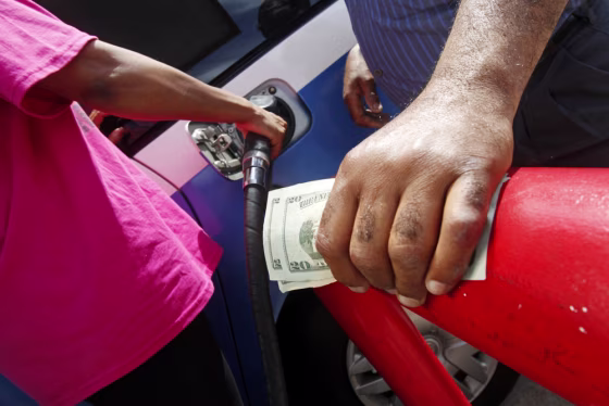 Image: Buying gas