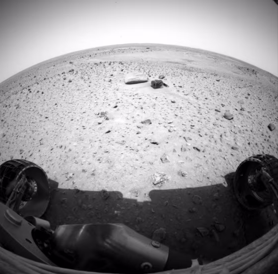 Image: Rover's view of Martian landscape