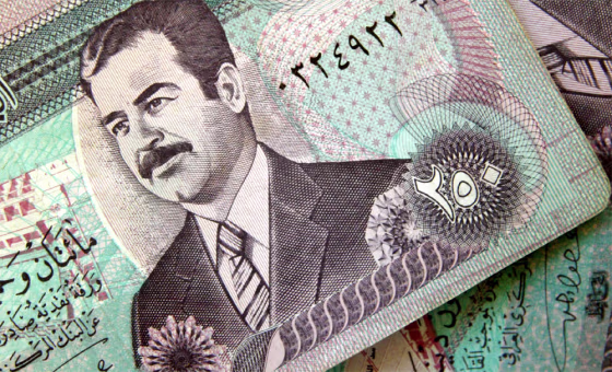 PORTRAIT OF SADDAM HUSSEIN ON IRAQI DINAR BANKNOTES
