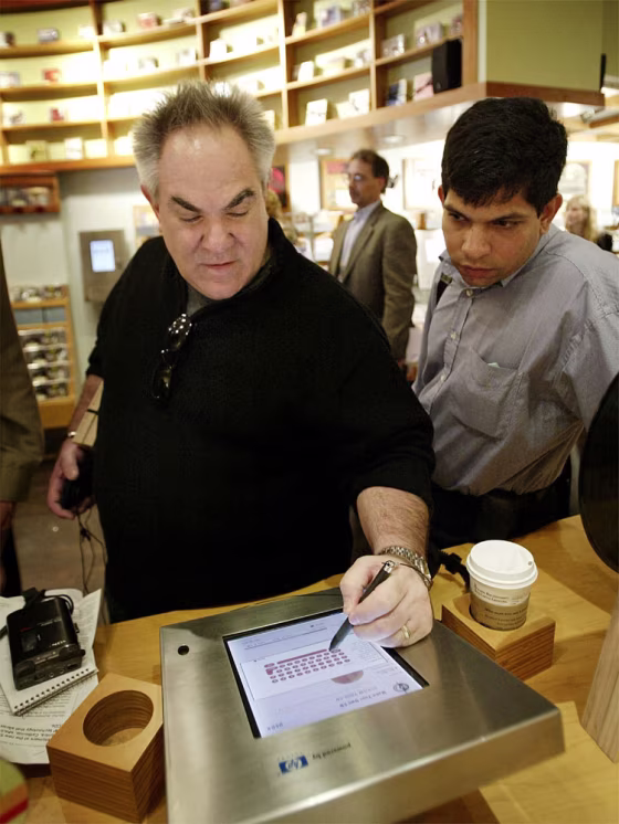 Starbucks and HP Open Custom CD's Bar