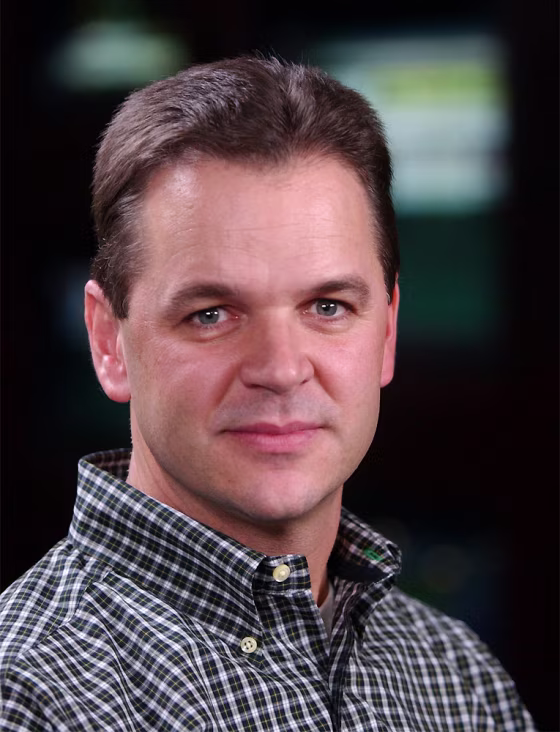 Charles Tillinghast has been appointed acting general manager of MSNBC.com.