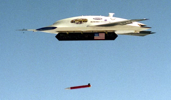 A Boeing Joint Unmanned Combat Air System X-45 aircraft releases an inert GPS-guided bomb Sunday&nbsp;at the Naval Air Warfare Center Weapons Division range in China Lake, Calif.