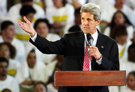 John Kerry Addresses Students In Philidelphia