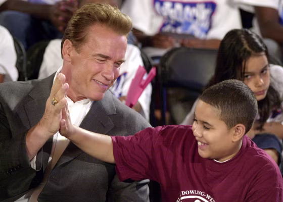SCHWARZENEGGER