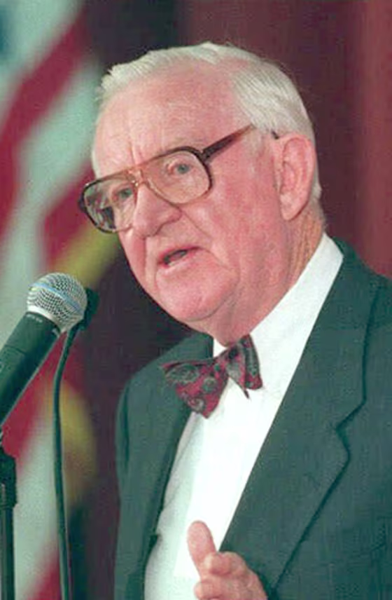 BREYER O'CONNOR GINBURG KENNEDY REHNQUIST SCALIA SOUTER STEVENS THOMAS