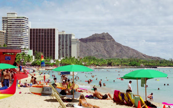 WAIKIKI BEACH