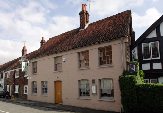 The Fat Duck restaurant in Bray, England,&nbsp;took top honors&nbsp;in Restaurant magazine's World's 50 Best Restaurants awards.