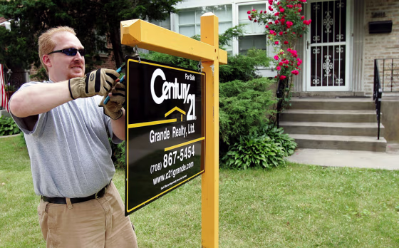 Unusually Low Mortgage Rates Cause Housing Market Boom