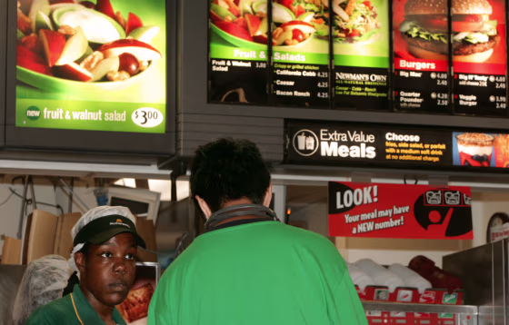 The McDonald's restaurant in the Cleveland Clinic hospital, the nation's No. 1 heart center,&nbsp;has agreed to bring in healthy foods not available at other locations.