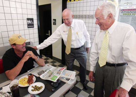 WAFFLE HOUSE *{9FC8CC10-CBFB-4B8B-9ADE-137398B70079}*