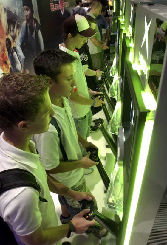 Fair-goers try out XBOX gaming consoles