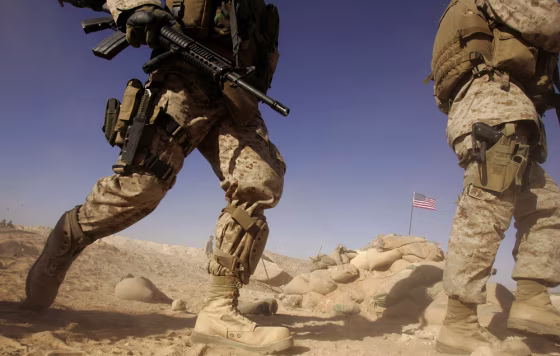 US marines with 3/6 Marines, Weapons Com