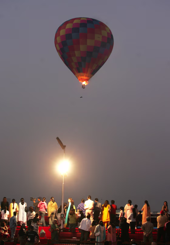SINGHANIA IN HOT AIR BALLOON