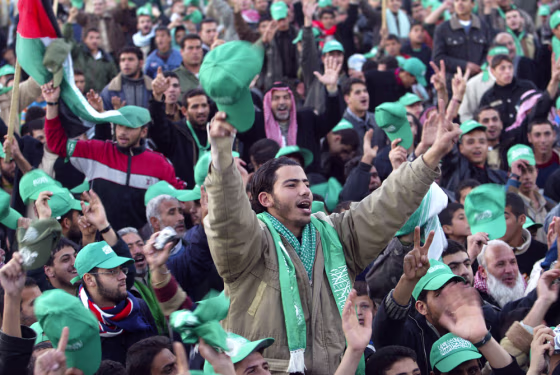 A sea of Palestinain Hamas supporters ch