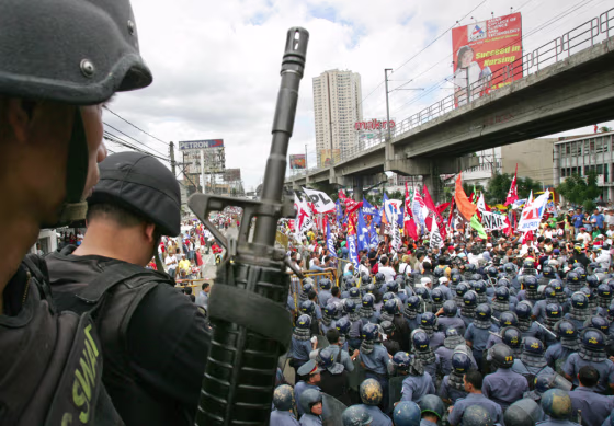 PROTESTERS SWAT