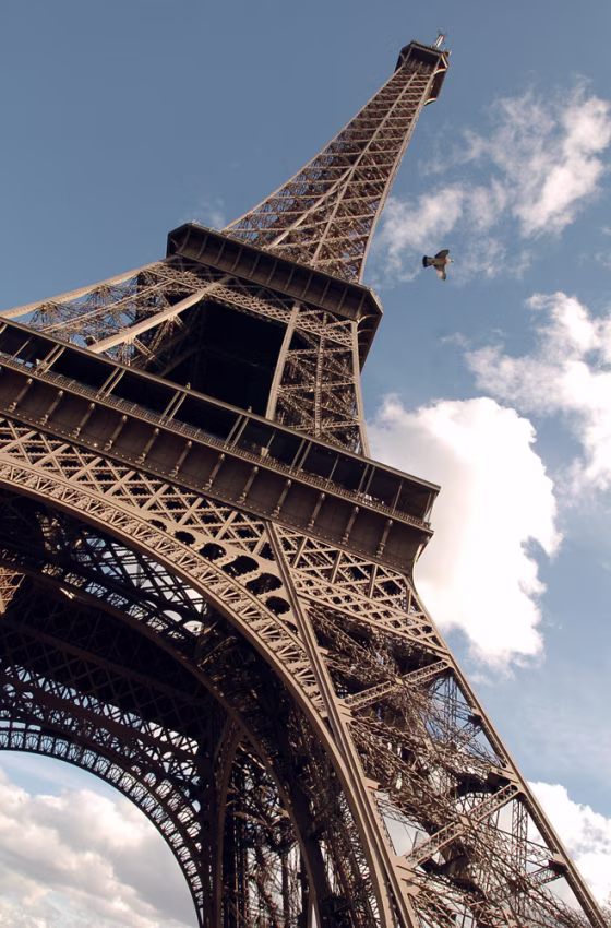 Picture taken 04 April 2006 of the Eiffe