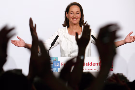 Segolene Royal, ’s Socialist Party presidential candidate, speaks Sunday to supporters in Melle after the announcement of results in first-round vote for the French presidency. 