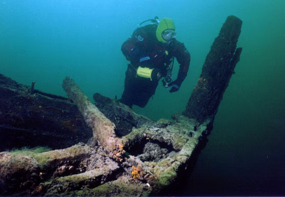 A scuba diver explores near the ship wreck Islander in Alexandria Bay, N.Y. Upstate New York offers some of the finest freshwater scuba diving in the nation, a cloistered natural attribute state officials and scuba enthusiasts are trying to promote through the creation of two 'diving trails.'