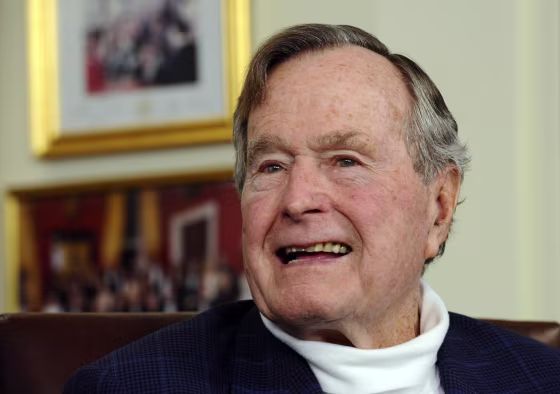 Image: George Bush senior hospitalized with breathing difficulties