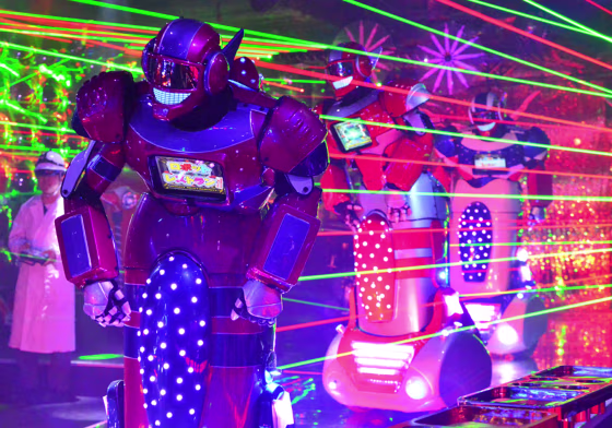 Image: The Robot Restaurant in Tokyo