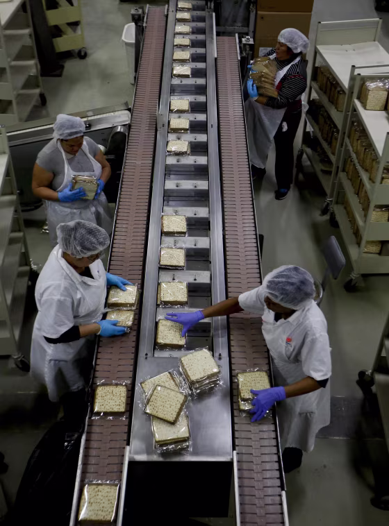 Image: Matzo Made At Manischewitz Manufacturing Plant