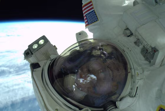 Image: NASA Astronaut Rick Mastracchio takes a selfie during an EVA on the ISS.